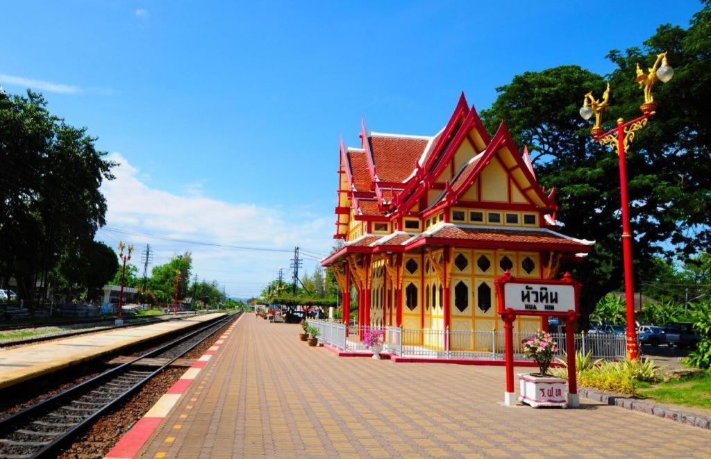 Ostello Hua Hin Lub Sabai Esterno foto