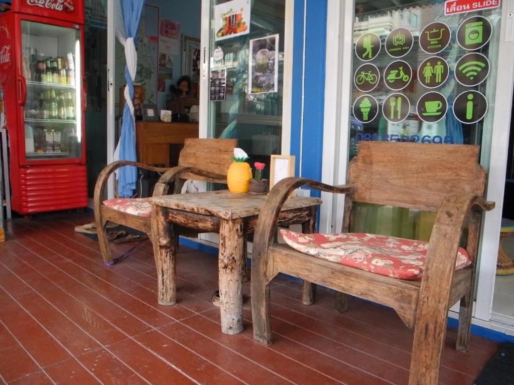 Ostello Hua Hin Lub Sabai Esterno foto